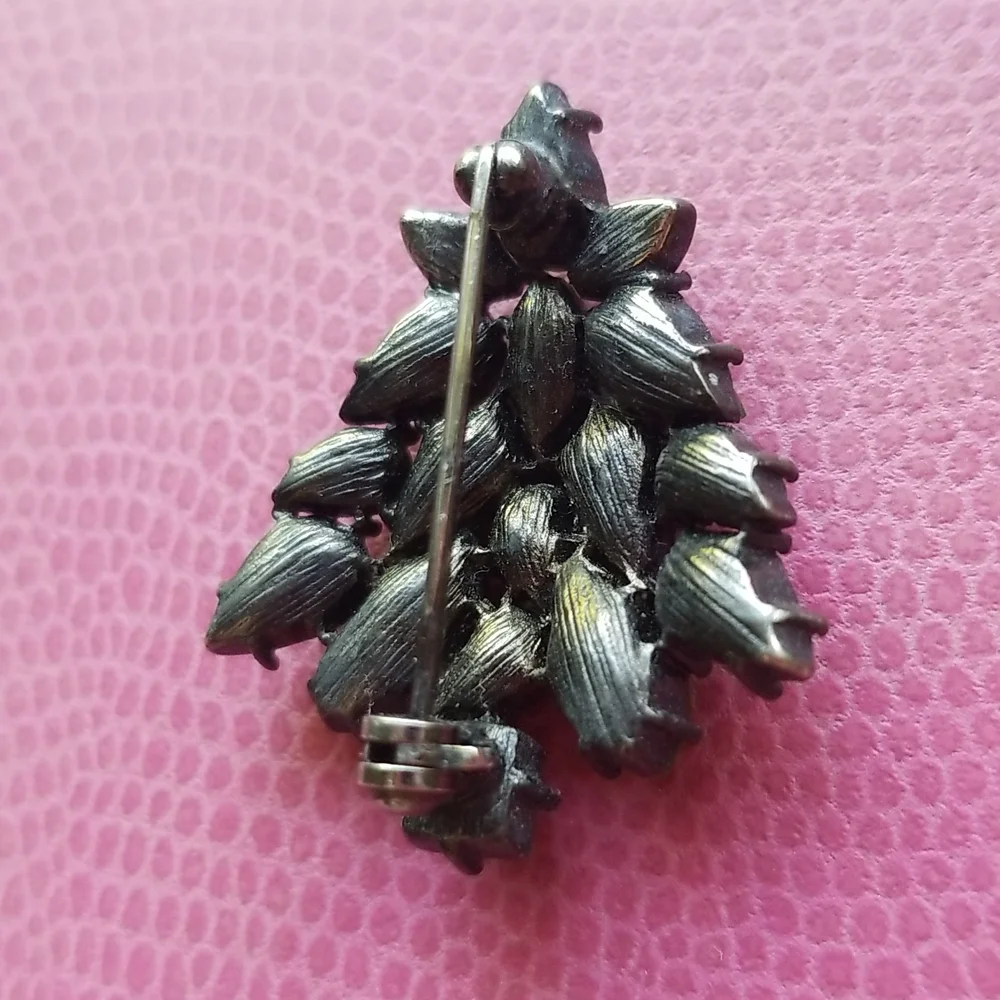 VTG Tiny Xmas Tree Brooch - Picture 5 of 7